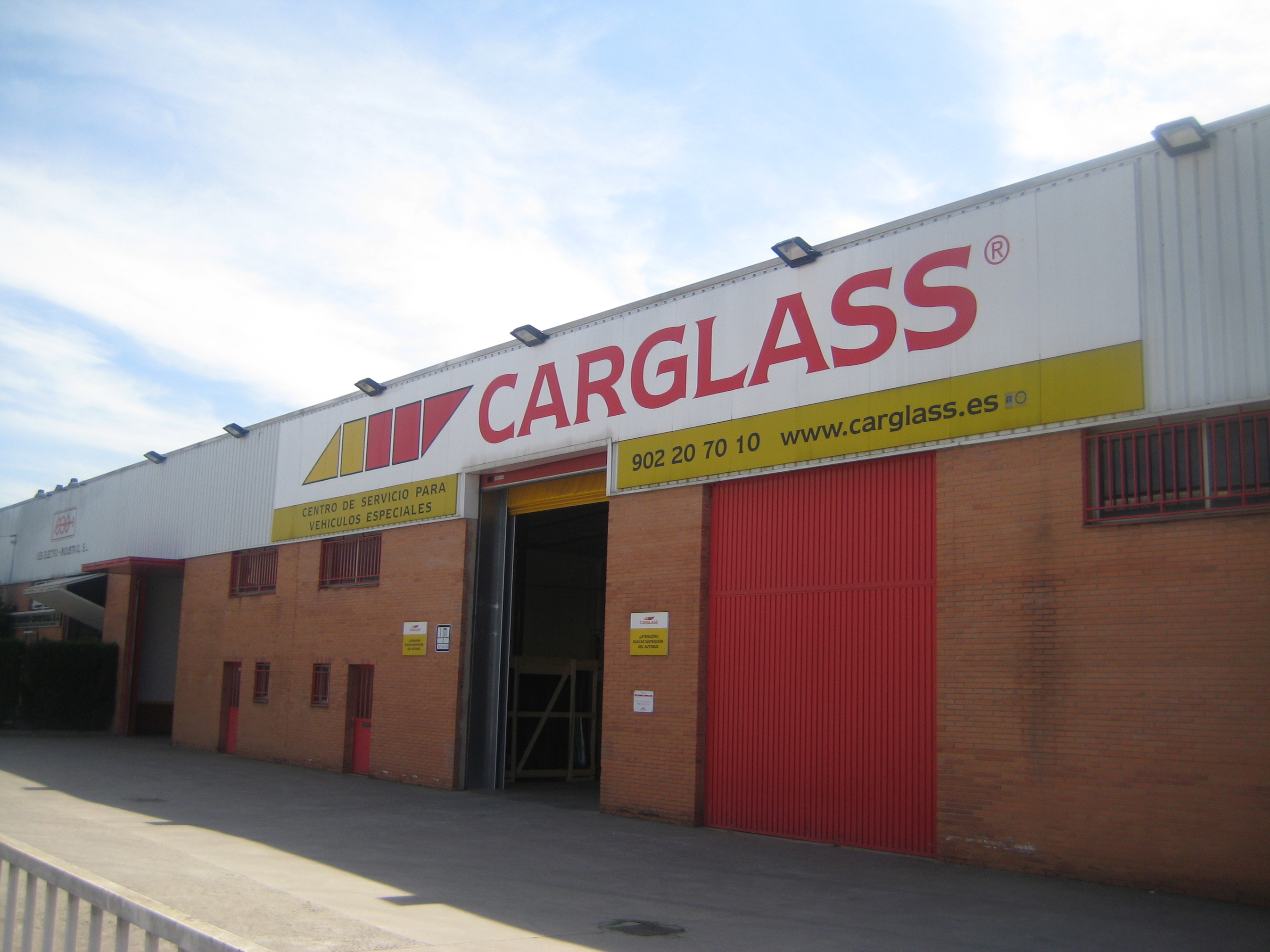 Carglass TURISMOS - MOLLET: taller de reparación y sustitución de lunas